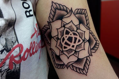 Mandala en puntillismo
